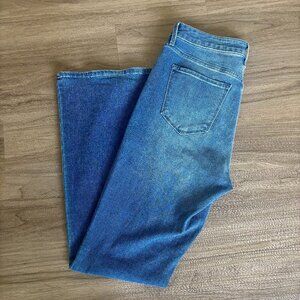Old Navy Size 10 Wow Flare Jeans